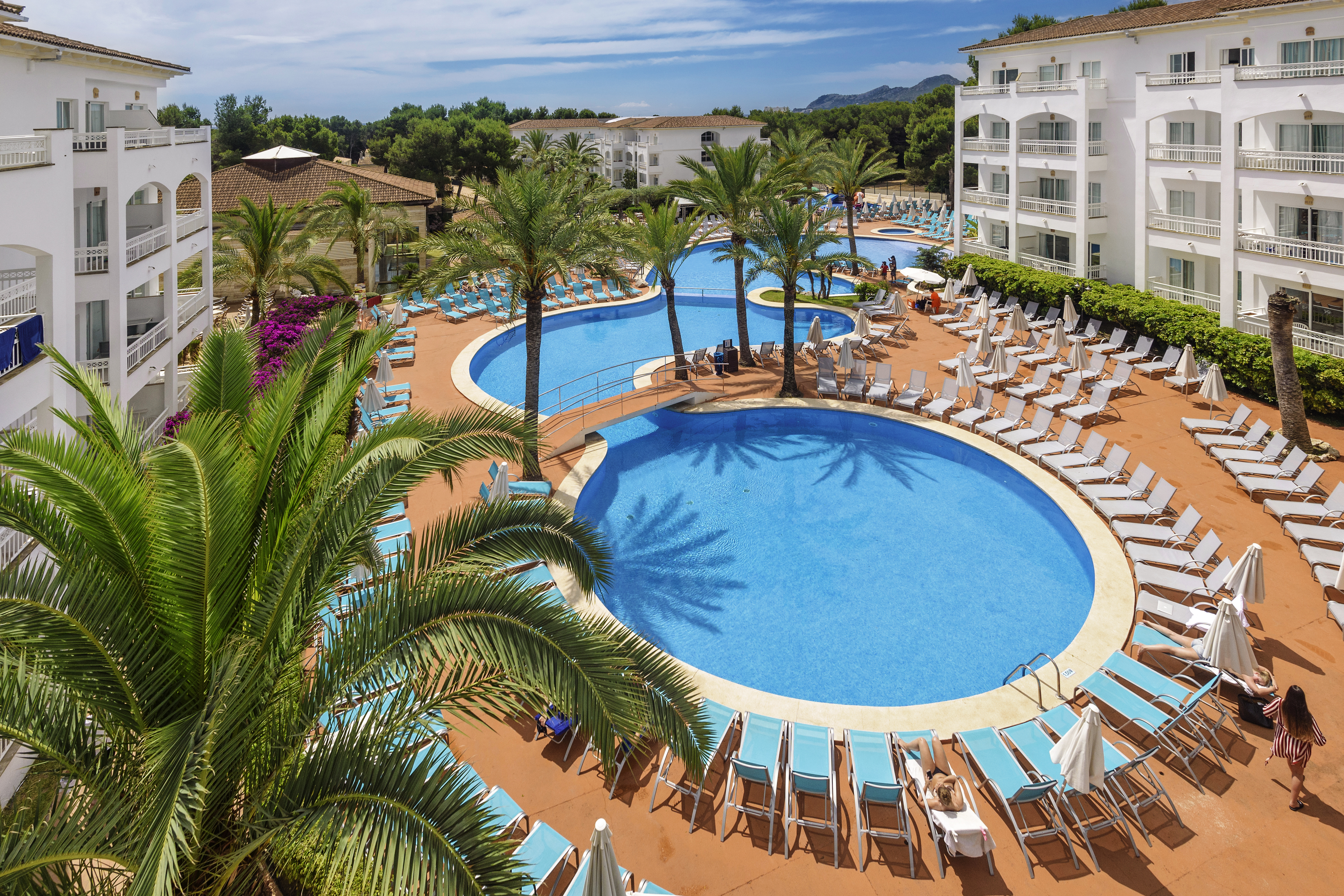 PMI0718_ AC6172082_ES_TUI SUNEO Green Garden_Overview_Pool